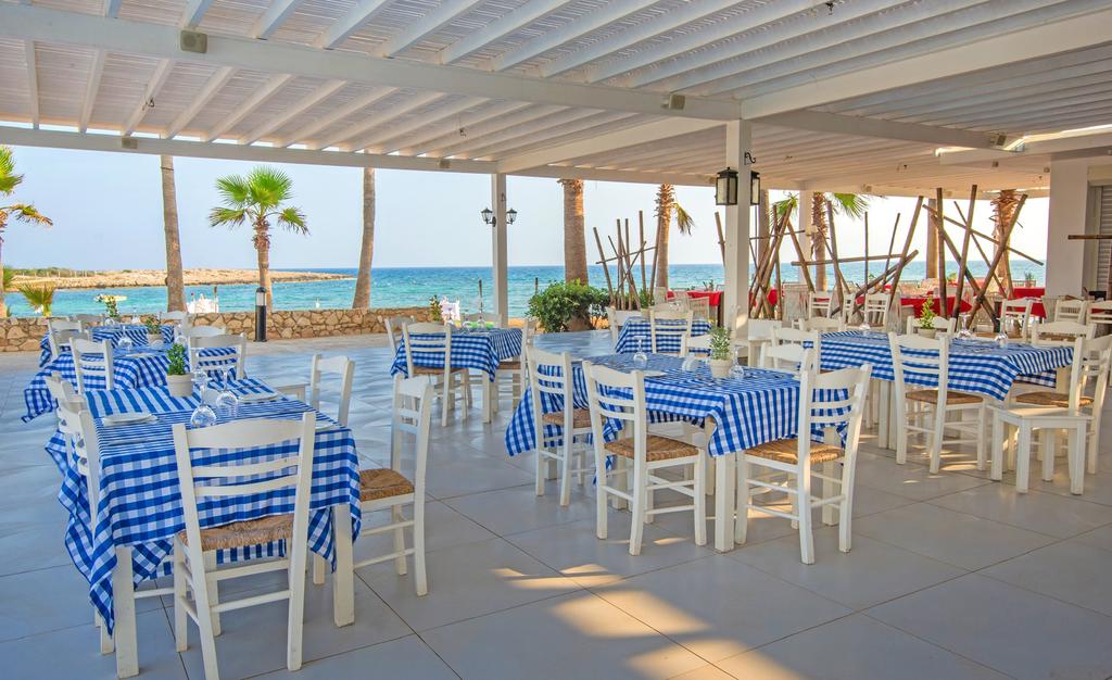 Dome Beach Hotel 4*+ | Ciprus
